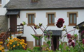Apartamentos Rurales Romallande